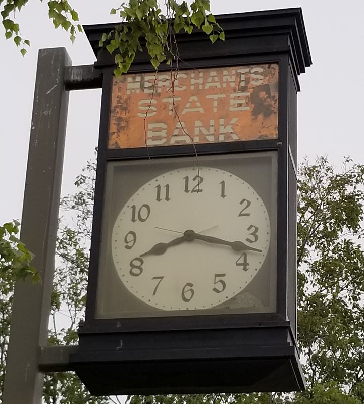 Merchant State Banks clock